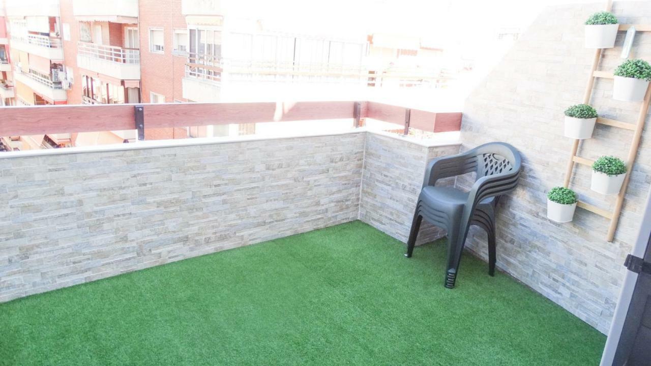 Apartamento Atico Centrico A Un Paso Del Mar Benidorm Exterior foto